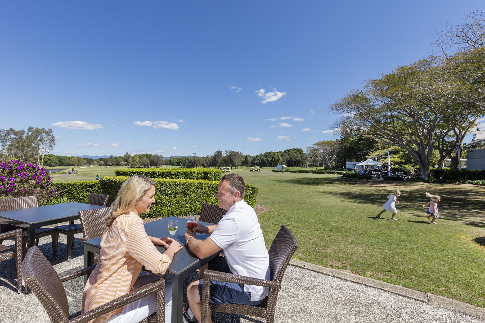Racv Royal Pines Resort Gold Coast Benowa Exterior foto The clubhouse at the Links Shell Cove